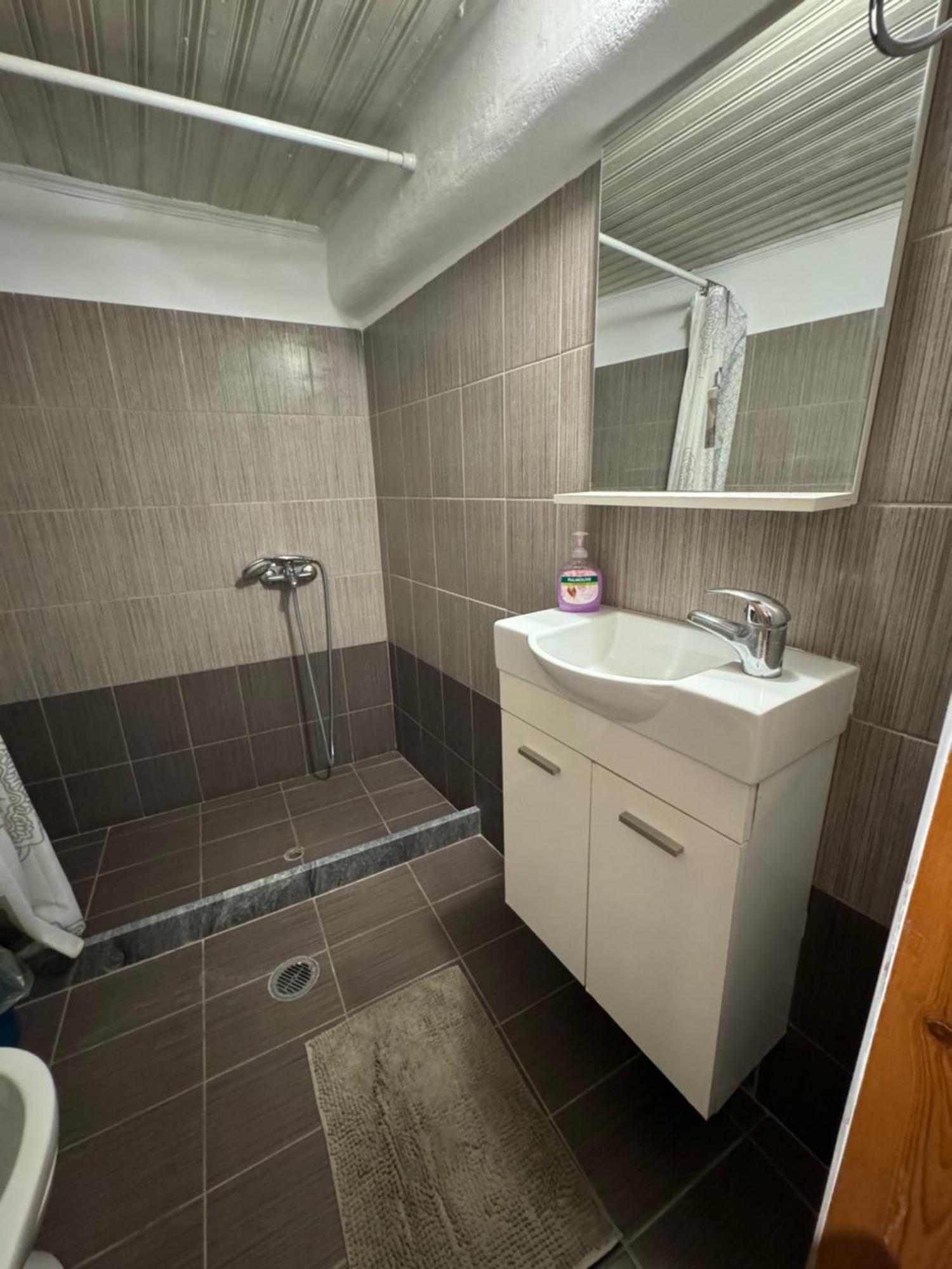 Dukes Place Mesta Екстер'єр фото